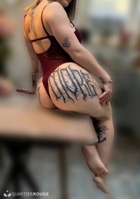 Justine (Photo)