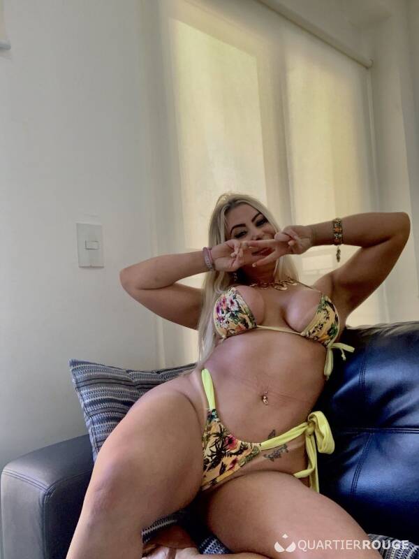 Flavia brasil (Photo)