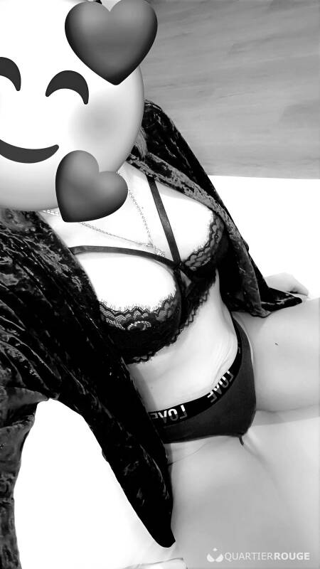 Ella (Photo)