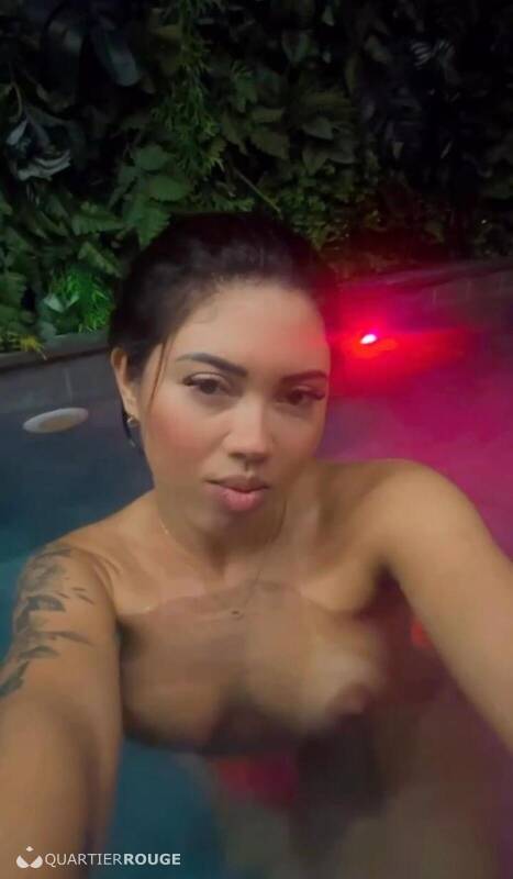 Pamela (Photo)