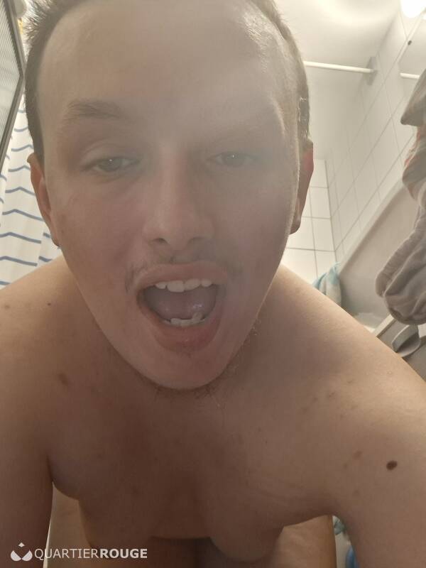 Amine (Photo)