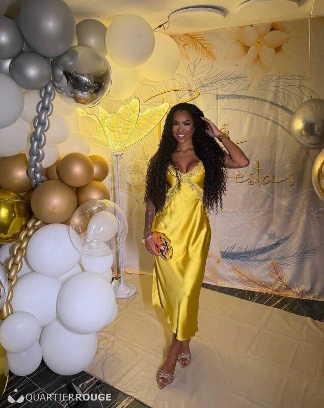 Esther super mignonne (Photo)