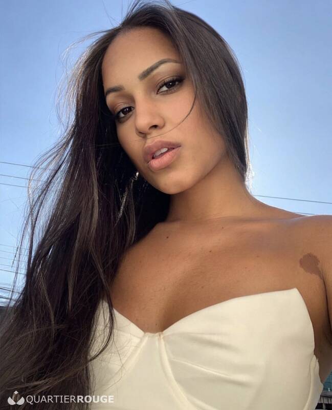 Charlotte est arrivée récemment. (Photo)