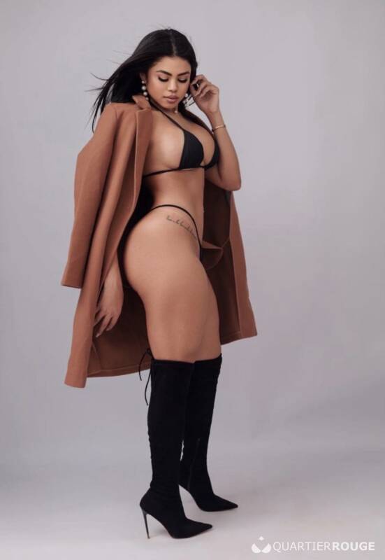 Mirela (Photo)