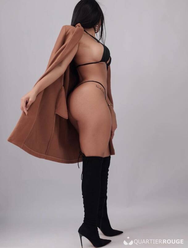 Mirela (Photo)