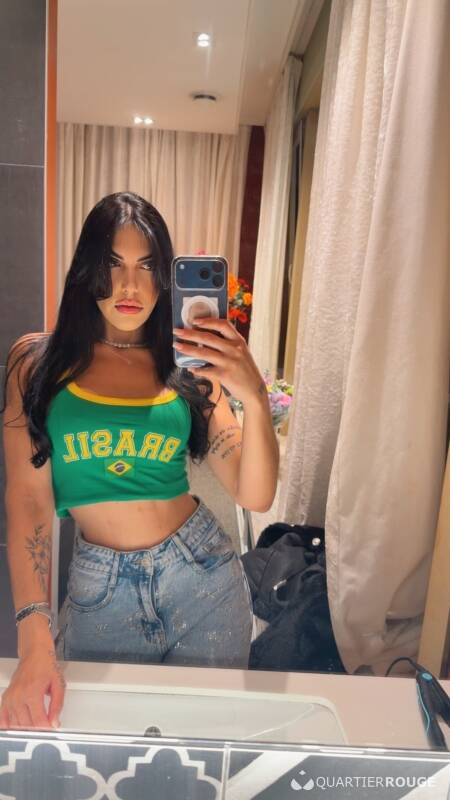 Mia (Photo)