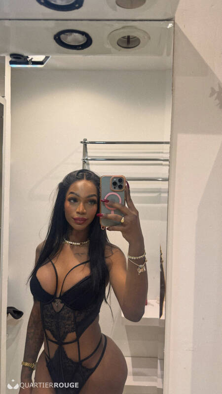 EbonyXliz (Photo)