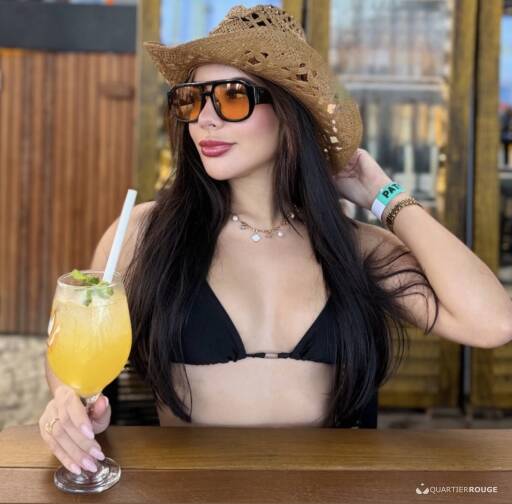 Larissa (Photo)