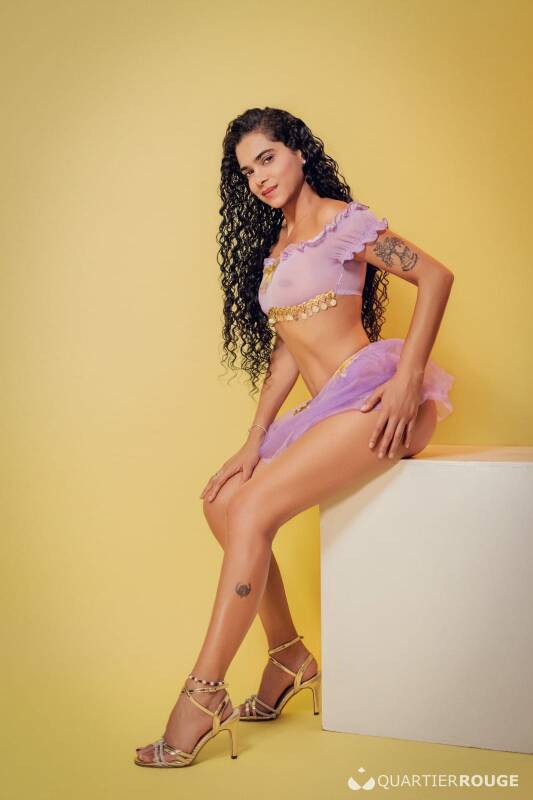 Mia (Photo)