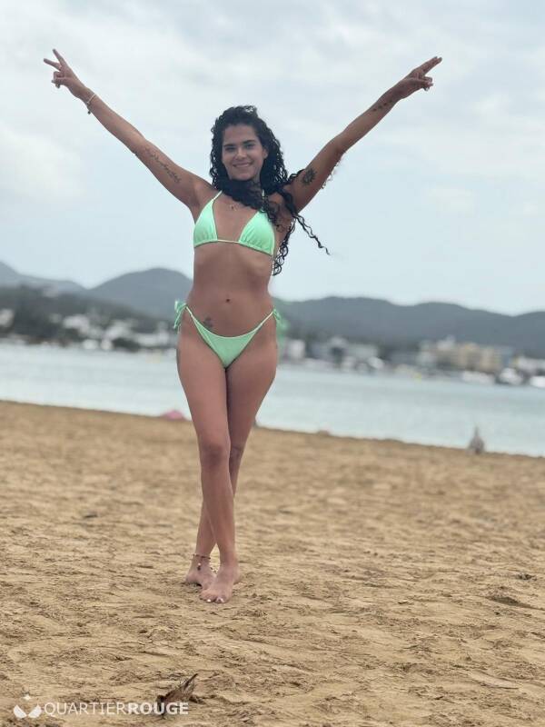 Mia (Photo)