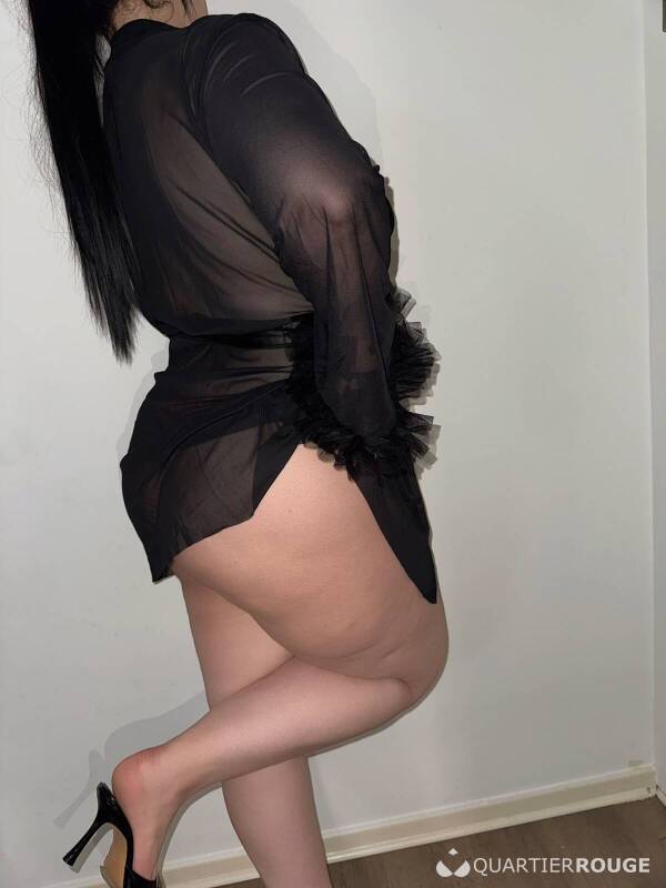 Arisha V (Photo)