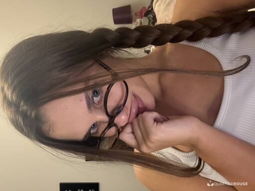 Tina (Photo)