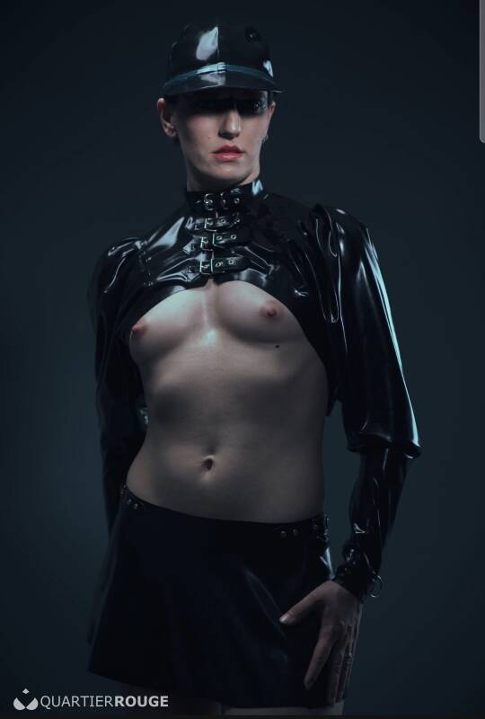 Dame Szaphira (Photo)