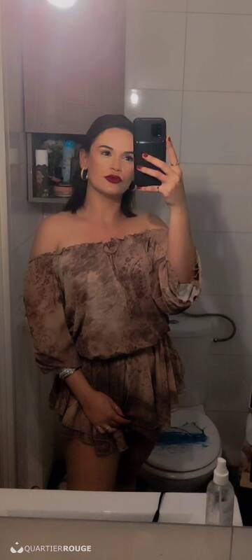 Aline (Photo)