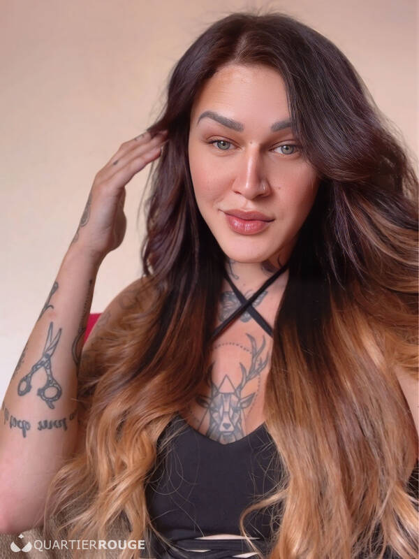 Tábata lins (Photo)