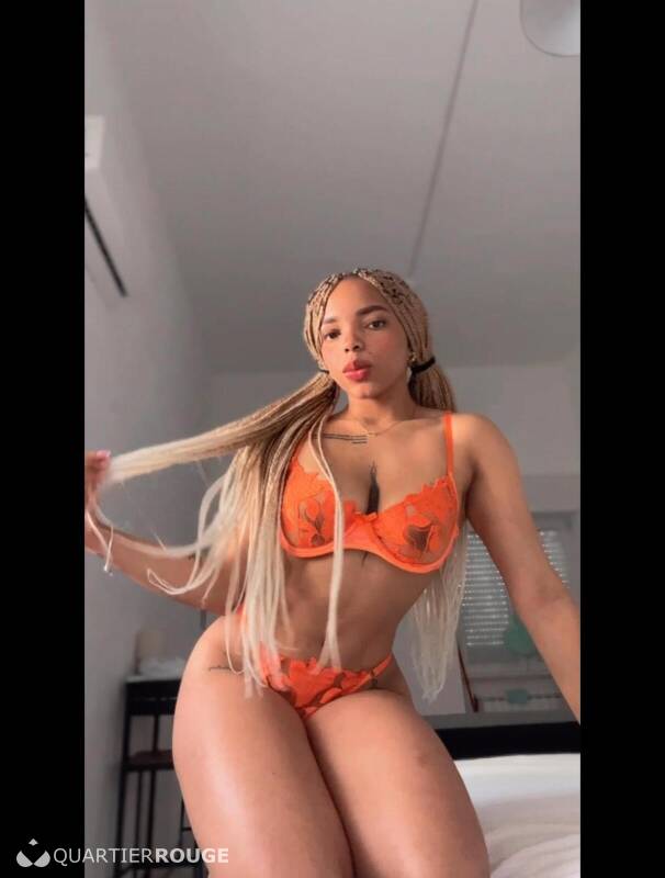 Naomi (Photo)