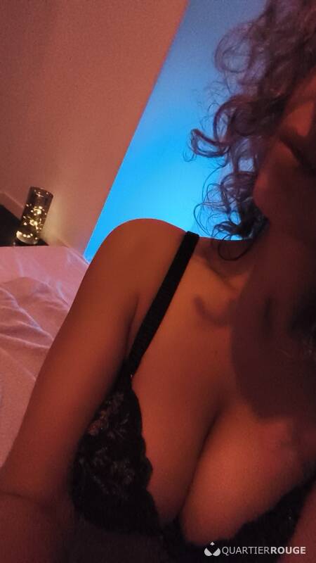 Mia (Photo)