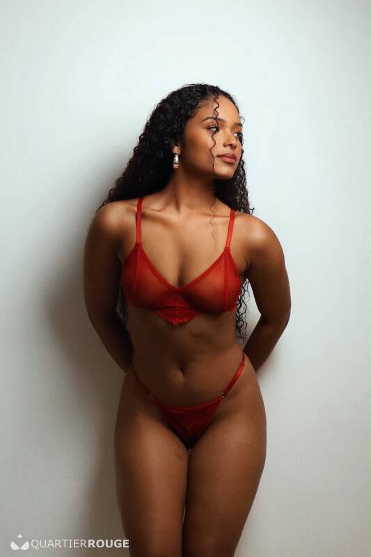 Sara (Photo)