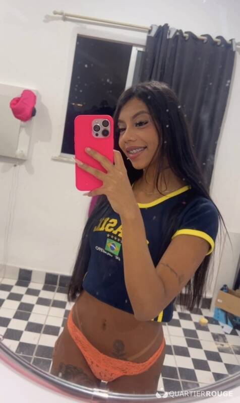 Julia (Photo)