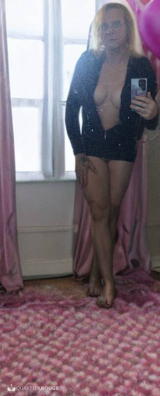 Tonya (Photo)