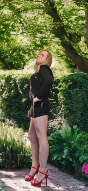 Tonya (Photo)