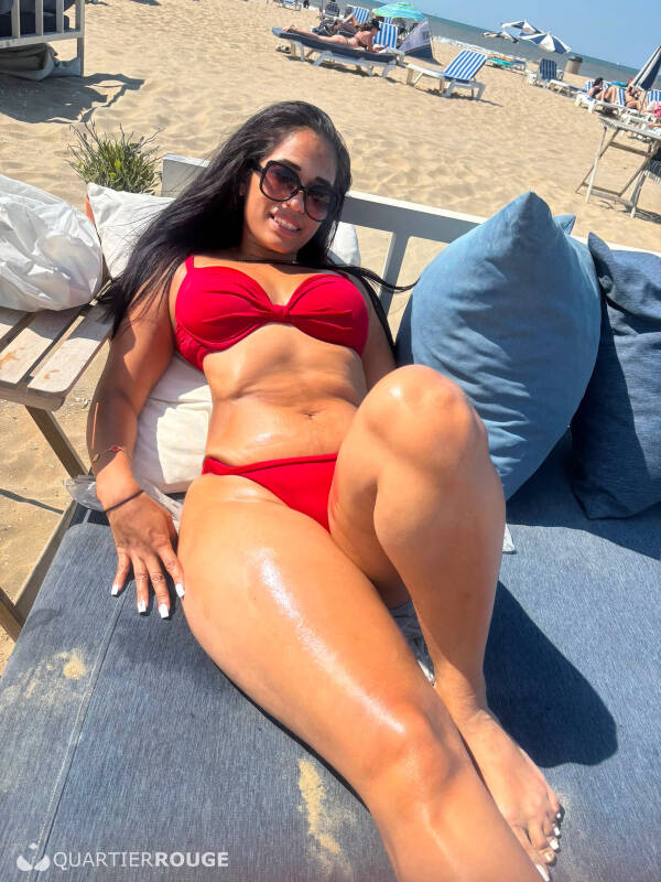 Angi (Photo)