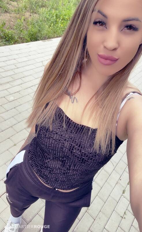 Andreea New (Photo)