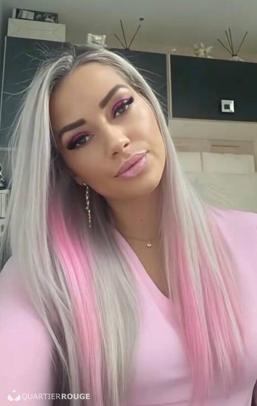 Iasmina (Photo)