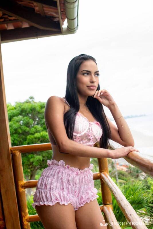 Aline (Photo)