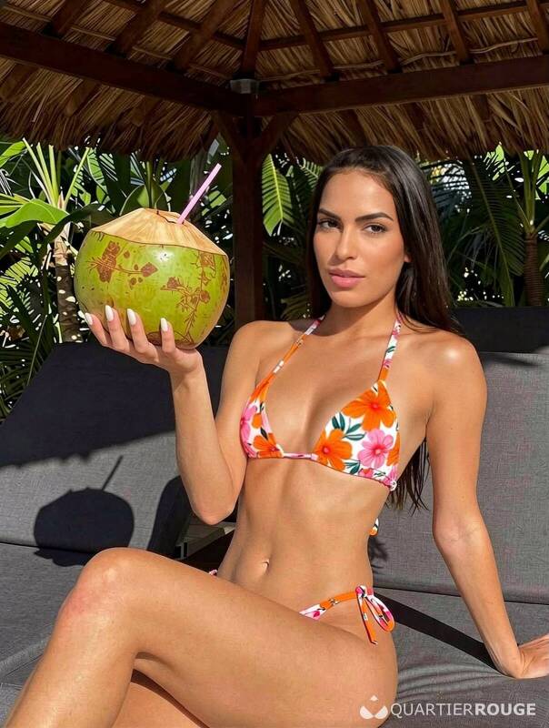 Aline (Photo)