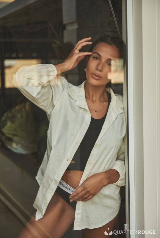 Bruna super sensuelle (Photo)