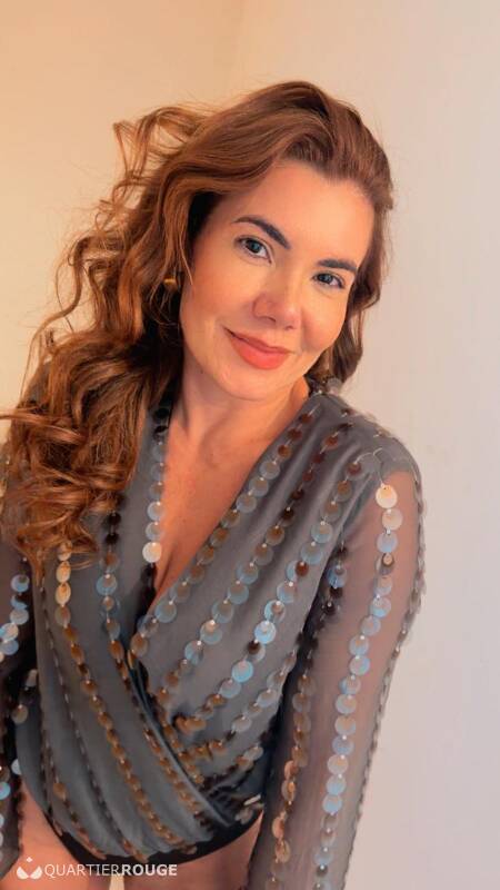 Mirela (Photo)