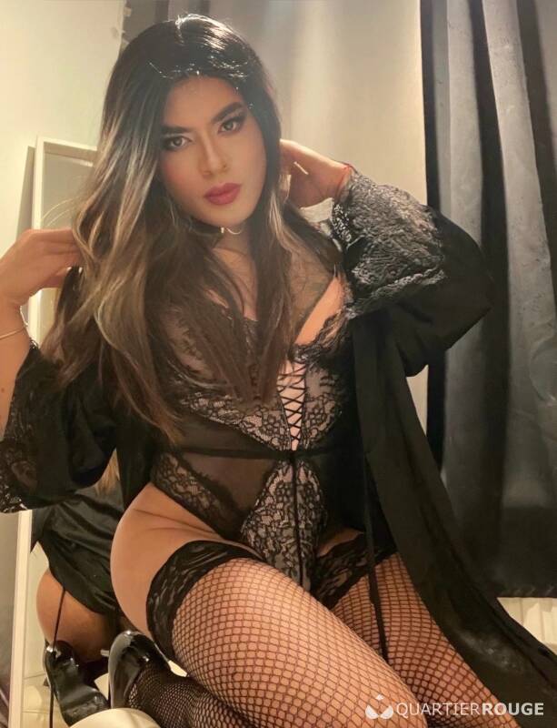 CAMILA TS (Photo)