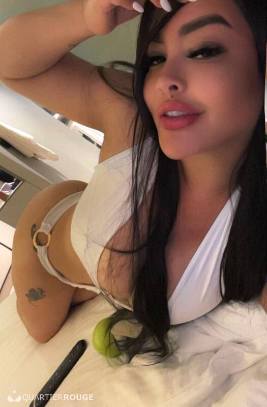 PAULA (Photo)