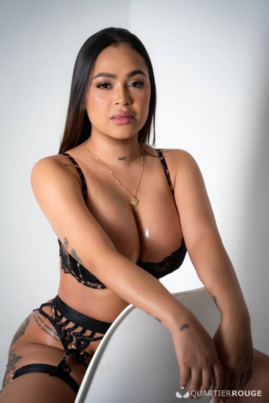 Alejandra (Photo)