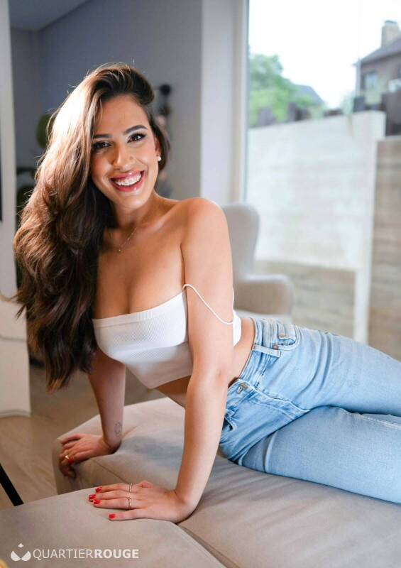 Samanta (Photo)
