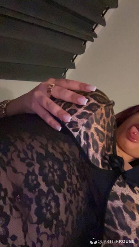 Layla DeLuxe (Photo)