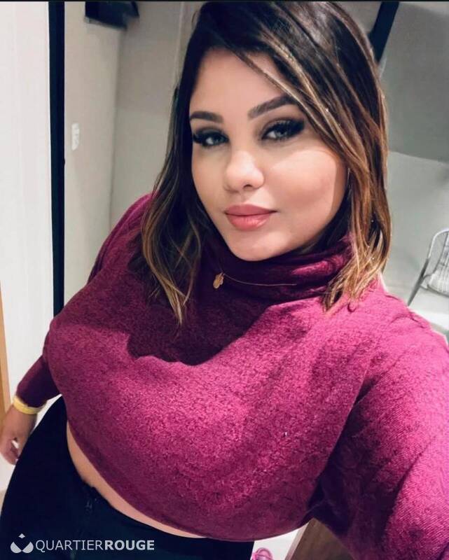 Mia (Photo)