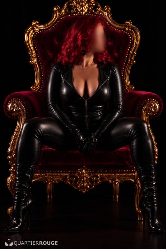 Maitresse Hera (Photo)