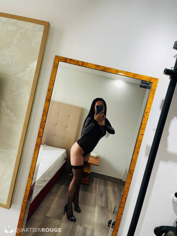 Natasha (Photo)