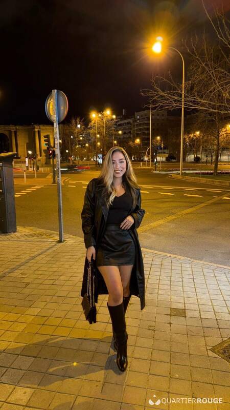 Mia (Photo)