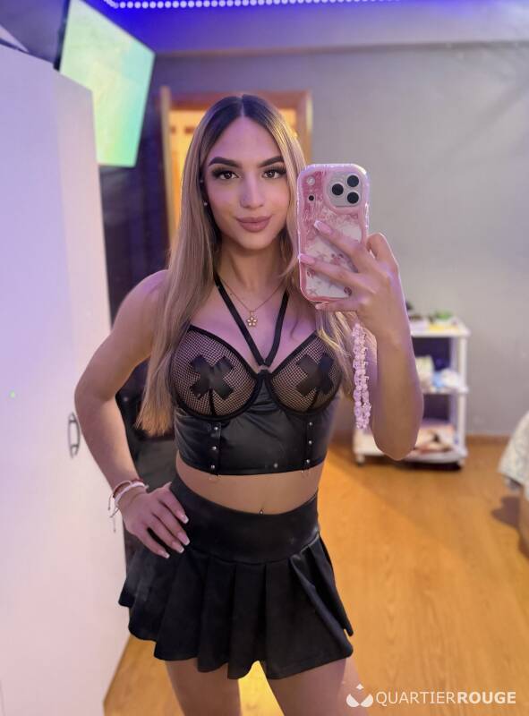 Alejandra (Photo)