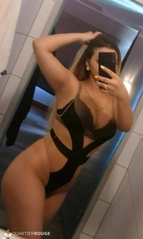 Ana (Photo)