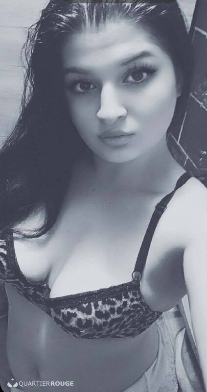 Andreea (Photo)