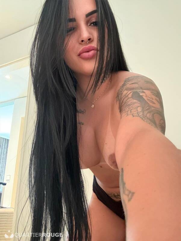 Ludimila Santos (Photo)