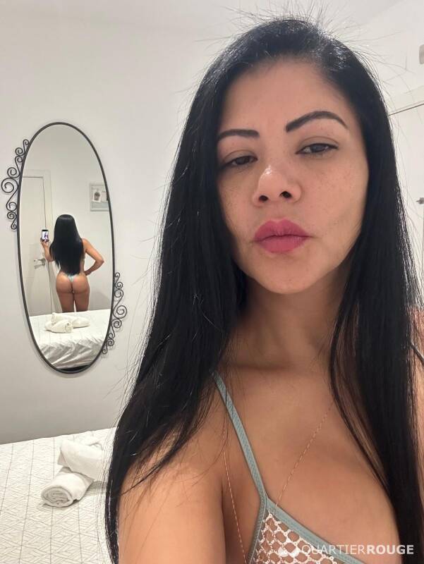 SALOME COSSIO (Photo)