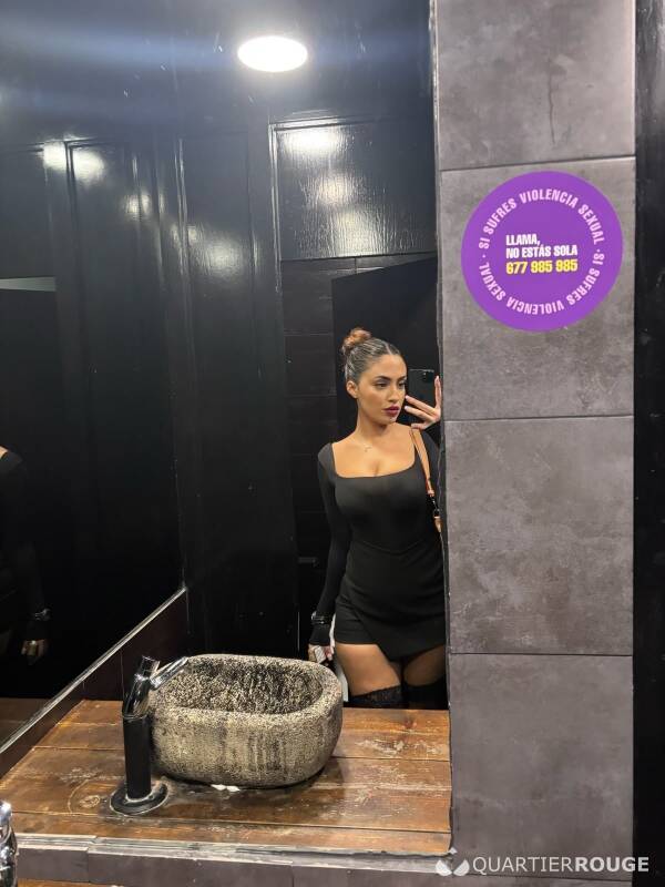 Nikki (Photo)