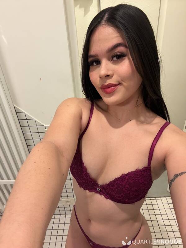 Megan (Photo)