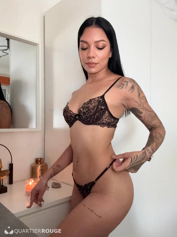 Manuela (Photo)