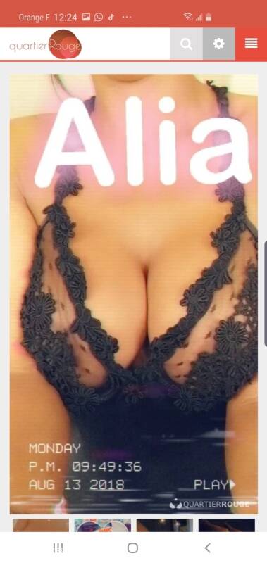DIMANCHE Alia MASSAGE Tantrique (Photo)